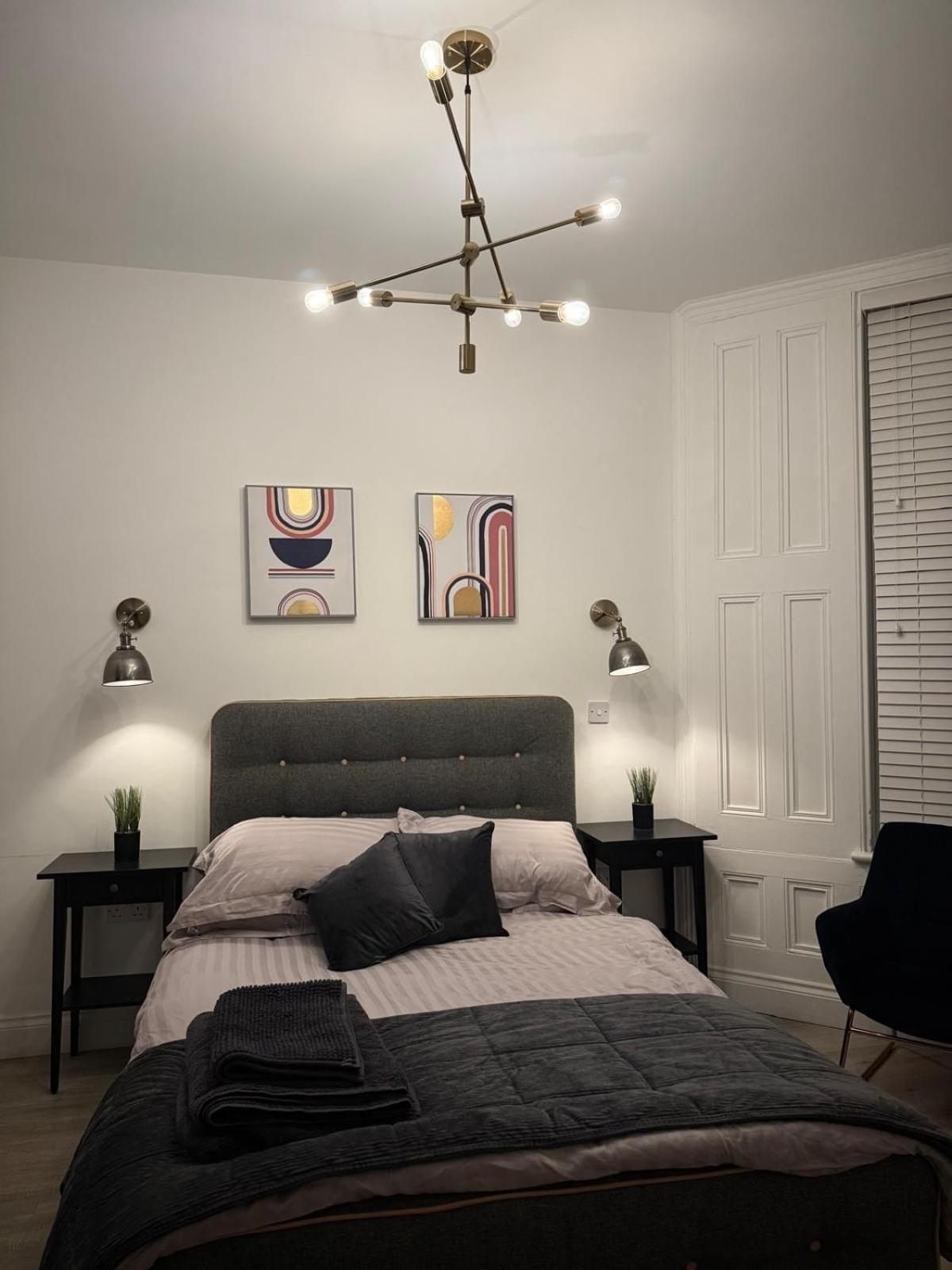 Seaside Studio Apartment Weston-super-Mare Extérieur photo